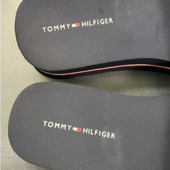 Tommy Hilfiger Slides - Picture 4 of 4